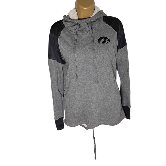 Iowa Hawkeyes Hoodie Perforated Shoulder Panels Drawstring Hem Gray S - Picture 1 of 5